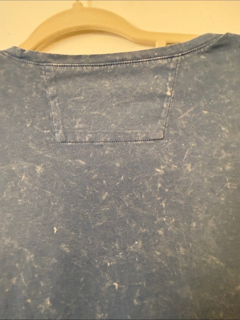 John Varvatos Men’s Blue Acid Wash / Marble Wash Crew Neck Tee Size M - Picture 7 of 8